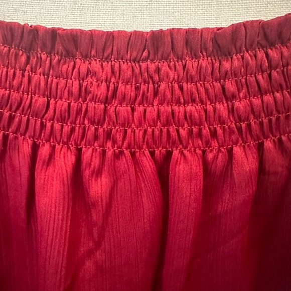 21 Red Blouse S Smocked Off Shoulder/On Shoulder Style EUC - Picture 5 of 9